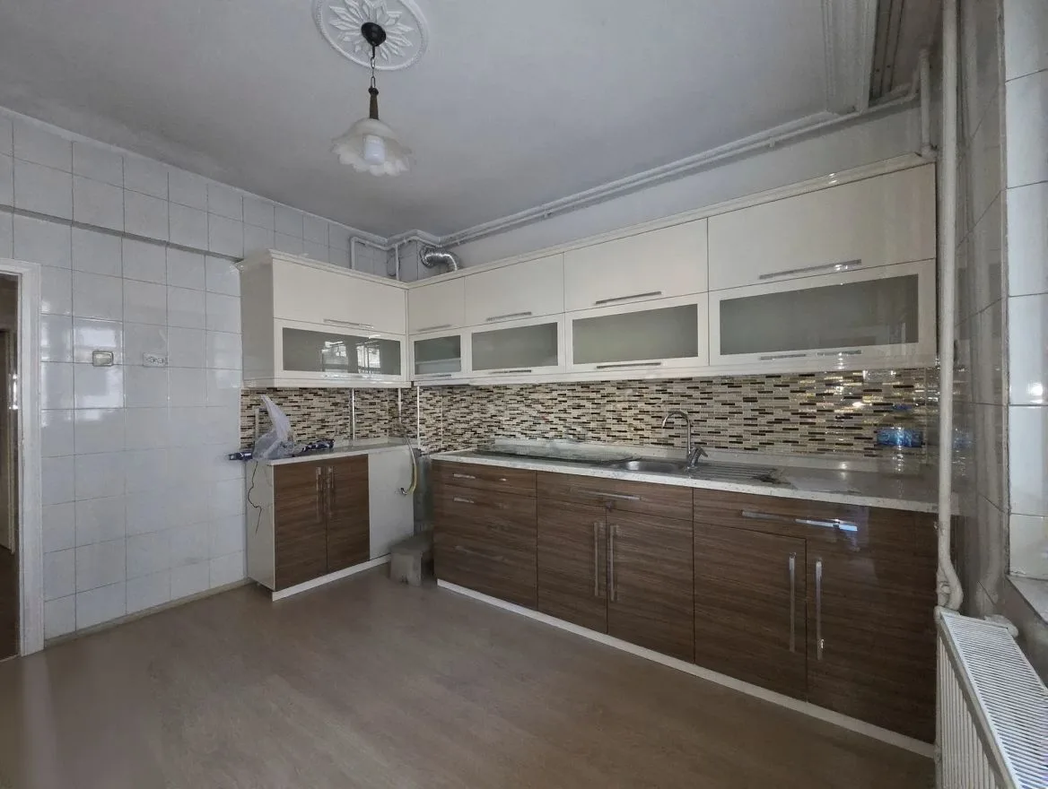 ERZURUM KİRALIK 3+1 DAİRE 140M² YAKUTIYE ARA/5 - Fotoğraf 13
