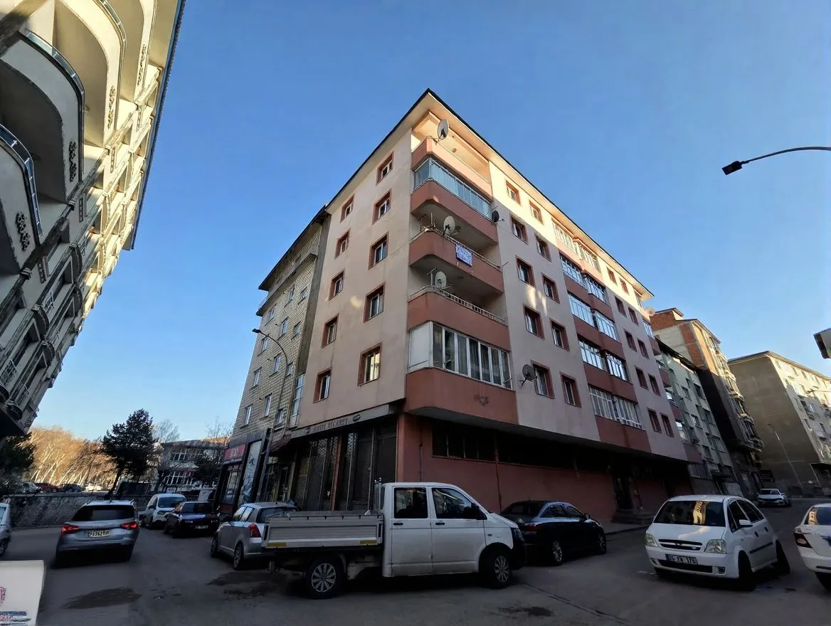 ERZURUM KİRALIK 3+1 DAİRE 140M² YAKUTIYE ARA/5 - 2