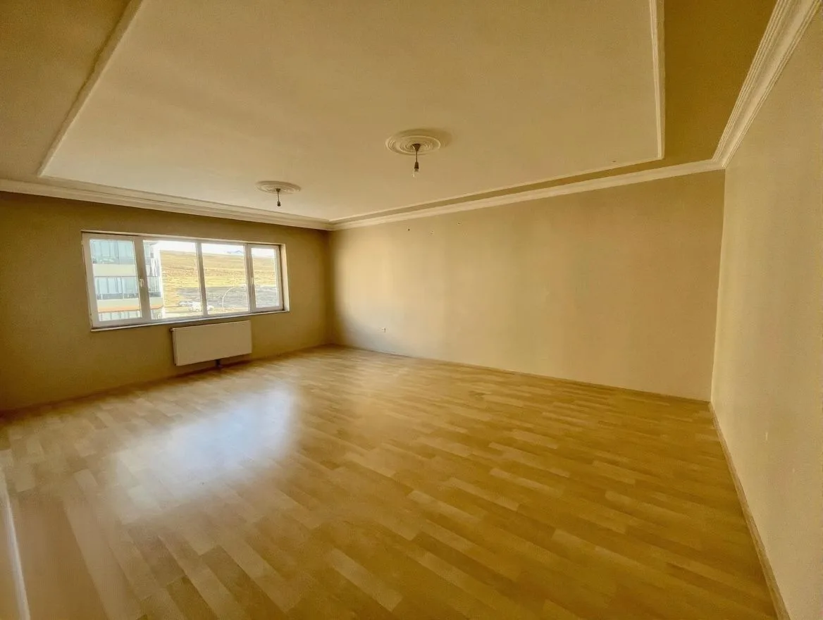 ERZURUM KİRALIK MERKEZİ ISITMALI 3+1 DAİRE | 175M² YAKUTIYE - Fotoğraf 20
