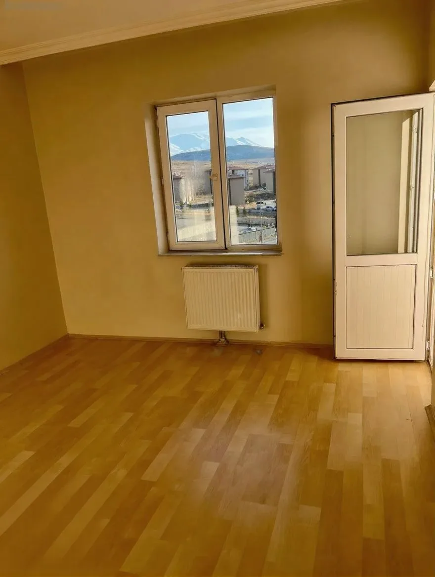 ERZURUM KİRALIK MERKEZİ ISITMALI 3+1 DAİRE | 175M² YAKUTIYE - Fotoğraf 25
