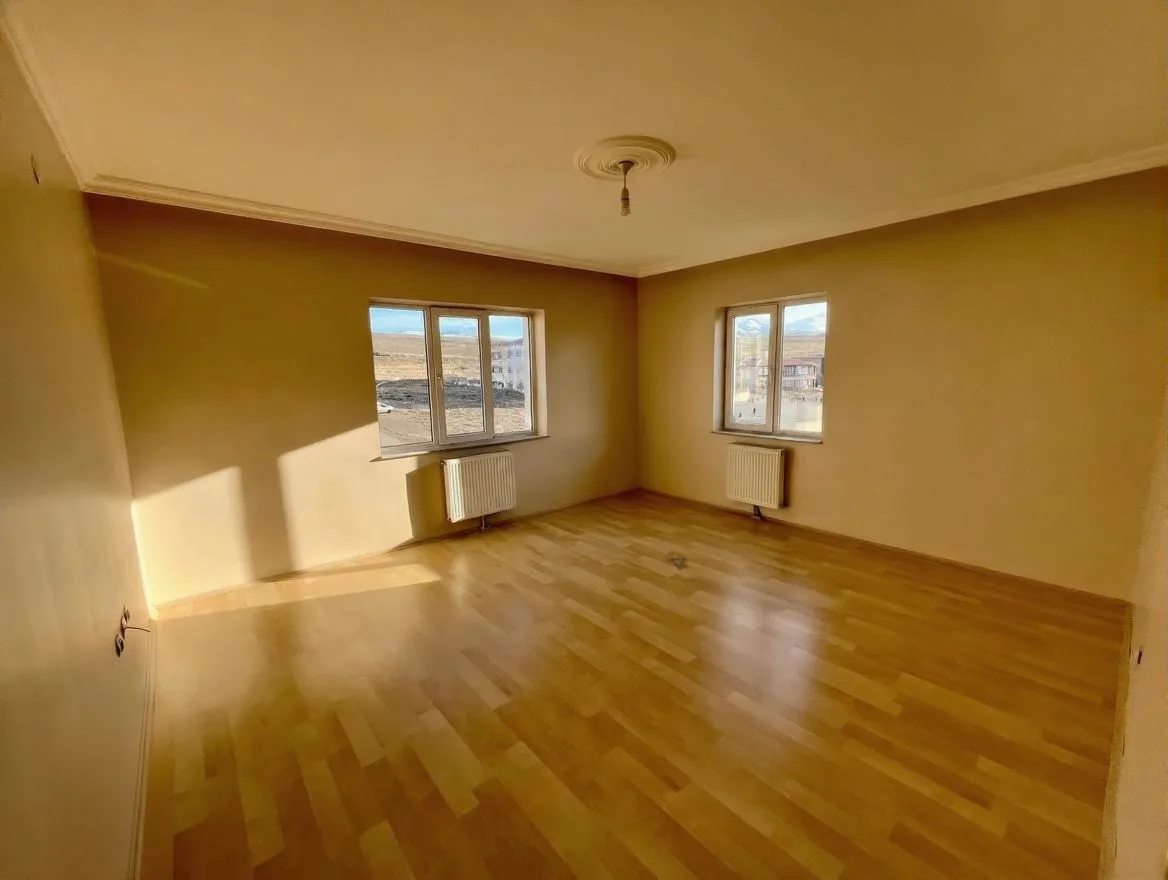 ERZURUM KİRALIK MERKEZİ ISITMALI 3+1 DAİRE | 175M² YAKUTIYE - Fotoğraf 28