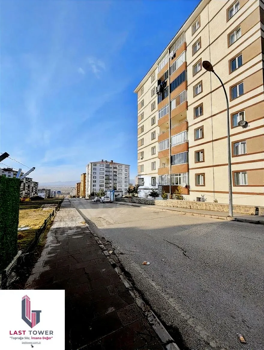 ERZURUM KİRALIK MERKEZİ ISITMALI 3+1 DAİRE | 175M² YAKUTIYE