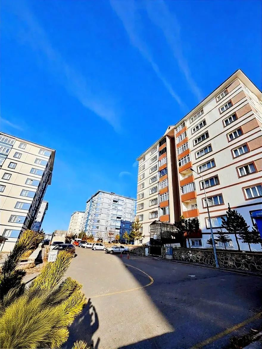 ERZURUM KİRALIK MERKEZİ ISITMALI 3+1 DAİRE | 175M² YAKUTIYE - Fotoğraf 6