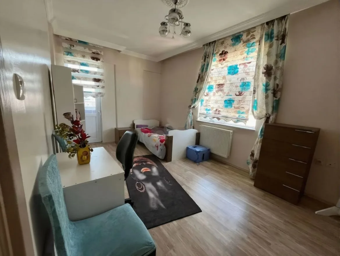 ERZURUM KİRALIK MERKEZİ ISITMALI 3+1 DAİRE | 145M² YAKUTIYE - Fotoğraf 15