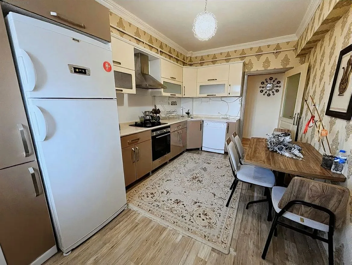 ERZURUM KİRALIK MERKEZİ ISITMALI 3+1 DAİRE | 145M² YAKUTIYE - 3