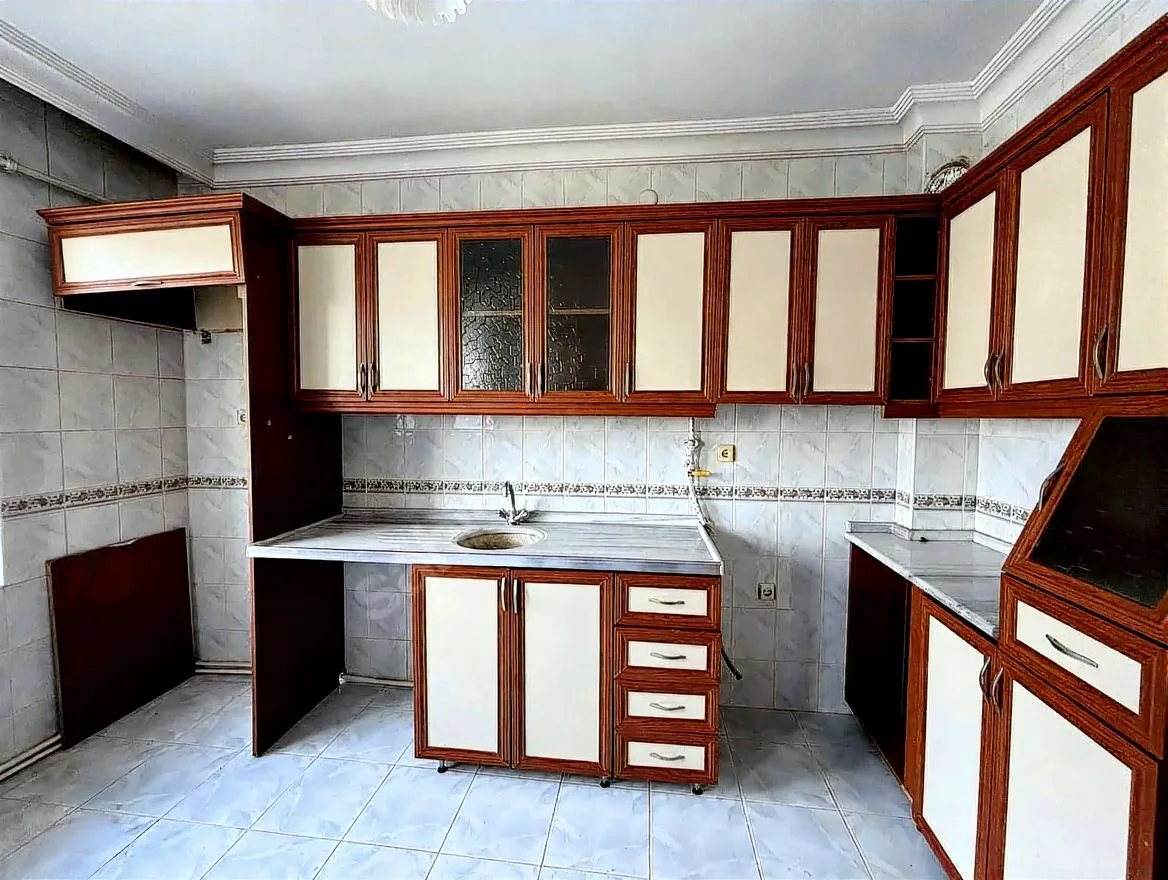 ERZURUM KİRALIK 3+1 DAİRE ÇATI KATI KAT 130M² YAKUTIYE - Fotoğraf 14