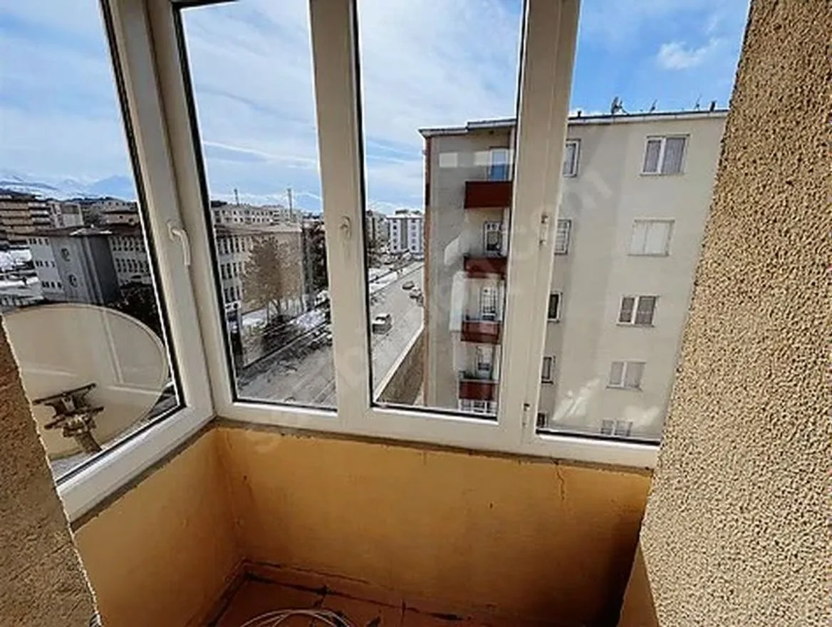 ERZURUM KİRALIK SİTE İÇİ 3+1 DAİRE | 140M² YAKUTIYE - Fotoğraf 23