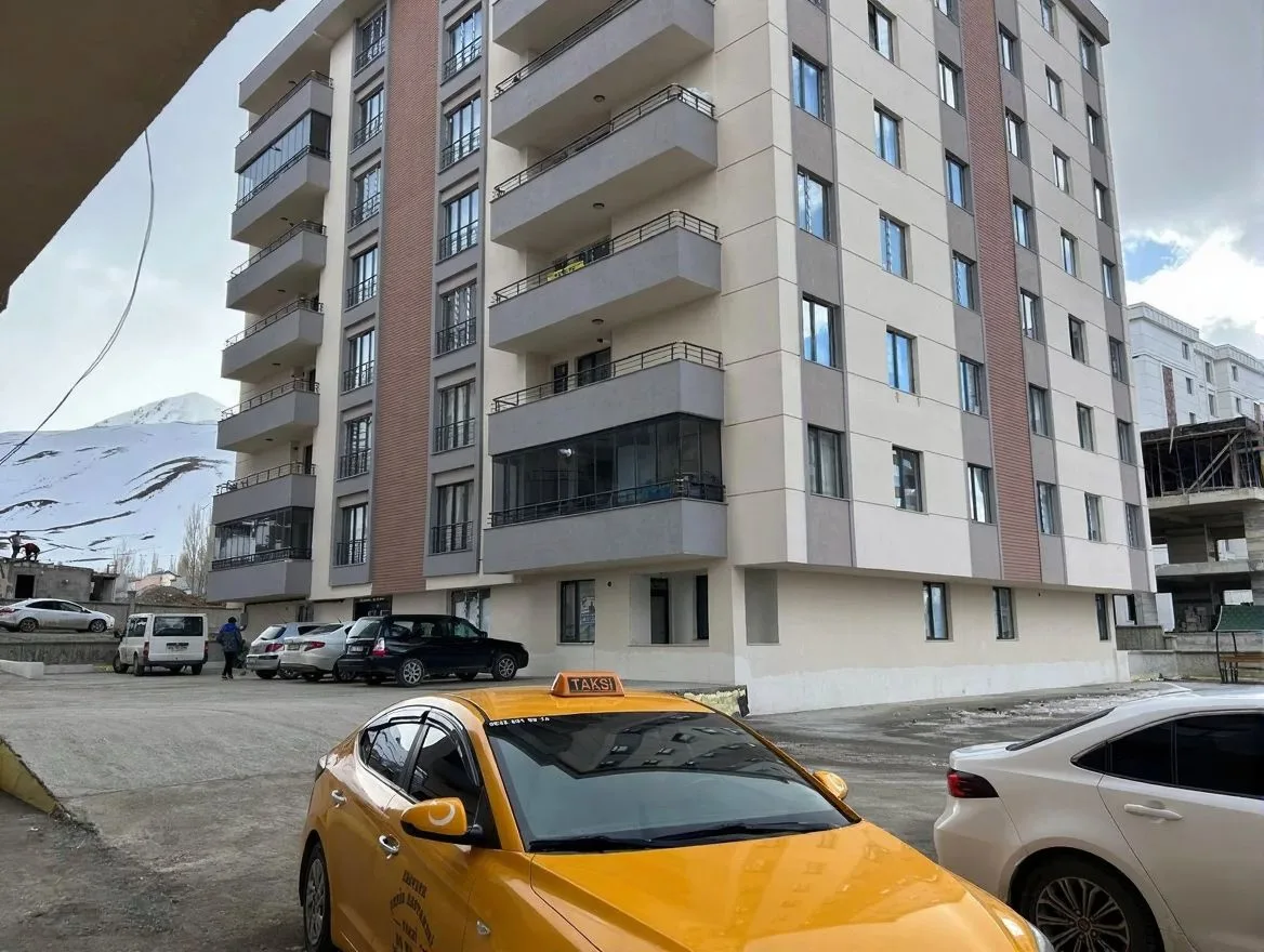 ERZURUM PALANDÖKEN KİRALIK 3+1 DAİRE 130M² SIFIR - Fotoğraf 2