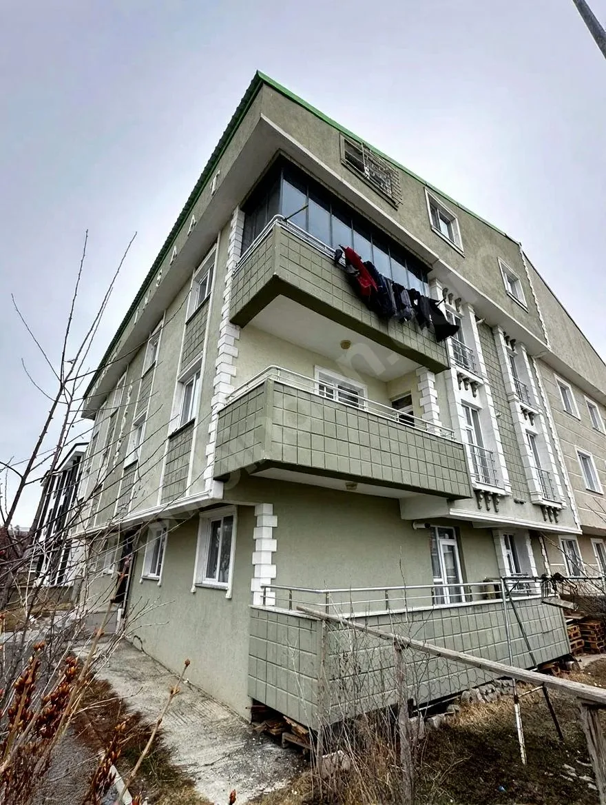 ERZURUM AZIZIYE KİRALIK 2+1 DAİRE ★ 100M²