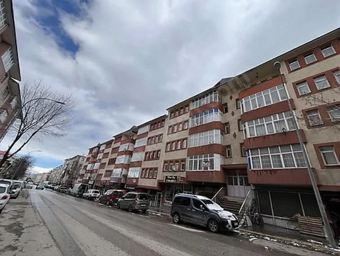ERZURUM YAKUTIYE KİRALIK 3+1 DAİRE ŞÜKRÜPAŞA MH. 130M² - Fotoğraf 2