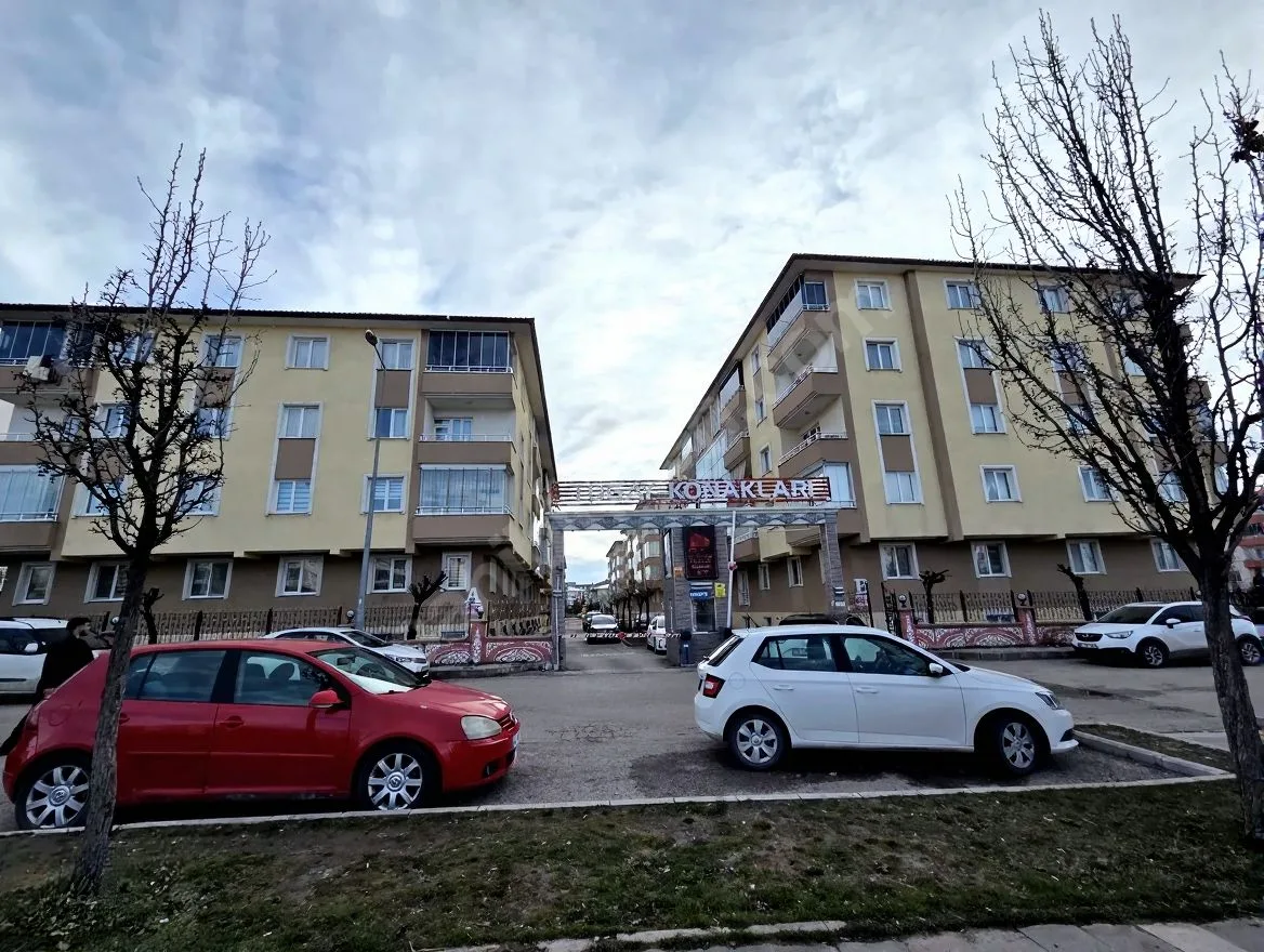 140M² ERZURUM KİRALIK 3+1 DAİRE YAKUTIYE MERKEZİ ISITMALI - Erzurum / Yakutiye / Ömer Nasuhi Bilmen Mh. Daire