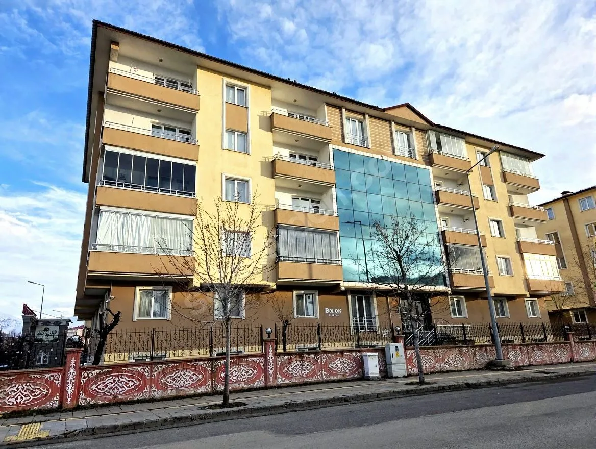 140M² ERZURUM KİRALIK 3+1 DAİRE YAKUTIYE MERKEZİ ISITMALI - Fotoğraf 5