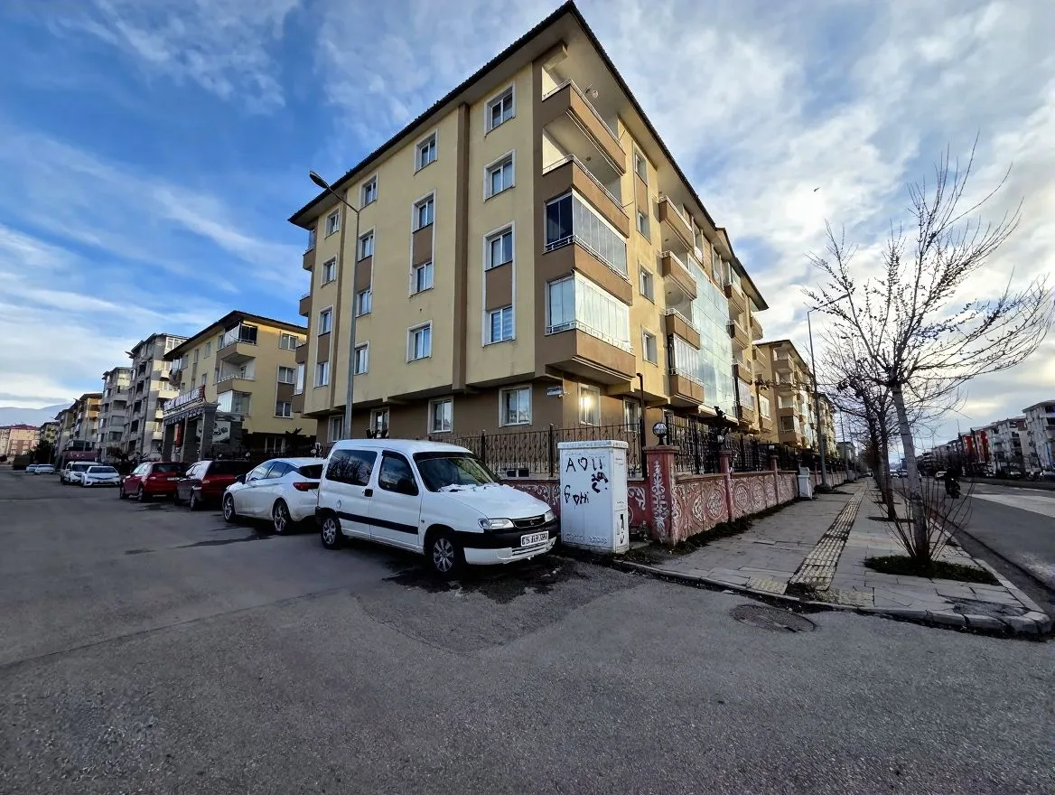 140M² ERZURUM KİRALIK 3+1 DAİRE YAKUTIYE MERKEZİ ISITMALI - Fotoğraf 6