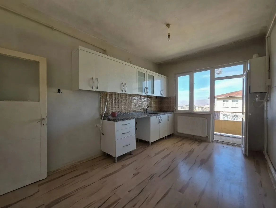 ERZURUM PALANDÖKEN KİRALIK 3+1 DAİRE 130M² - Fotoğraf 12