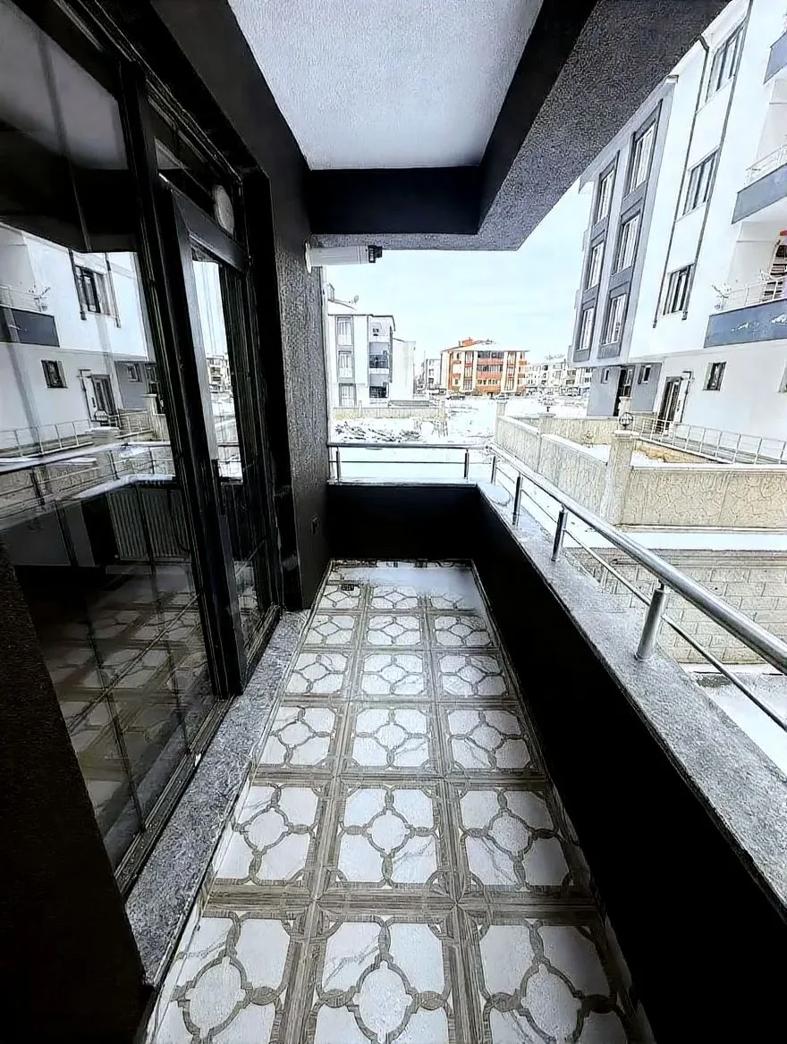 ERZURUM KİRALIK 1+1 DAİRE GİRİŞ KAT KAT 40M² AZIZIYE