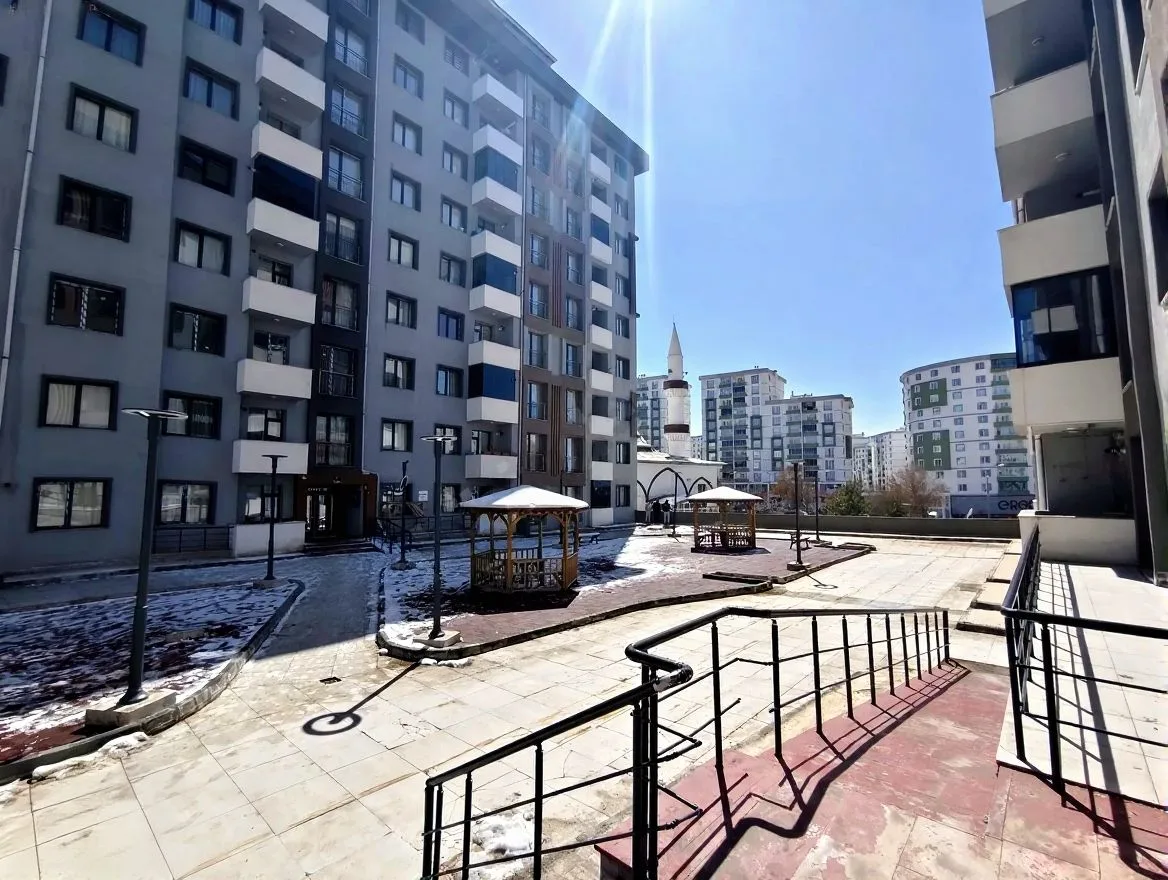 ERZURUM YAKUTIYE KİRALIK 3+1 DAİRE 135M² YENİ - Fotoğraf 29