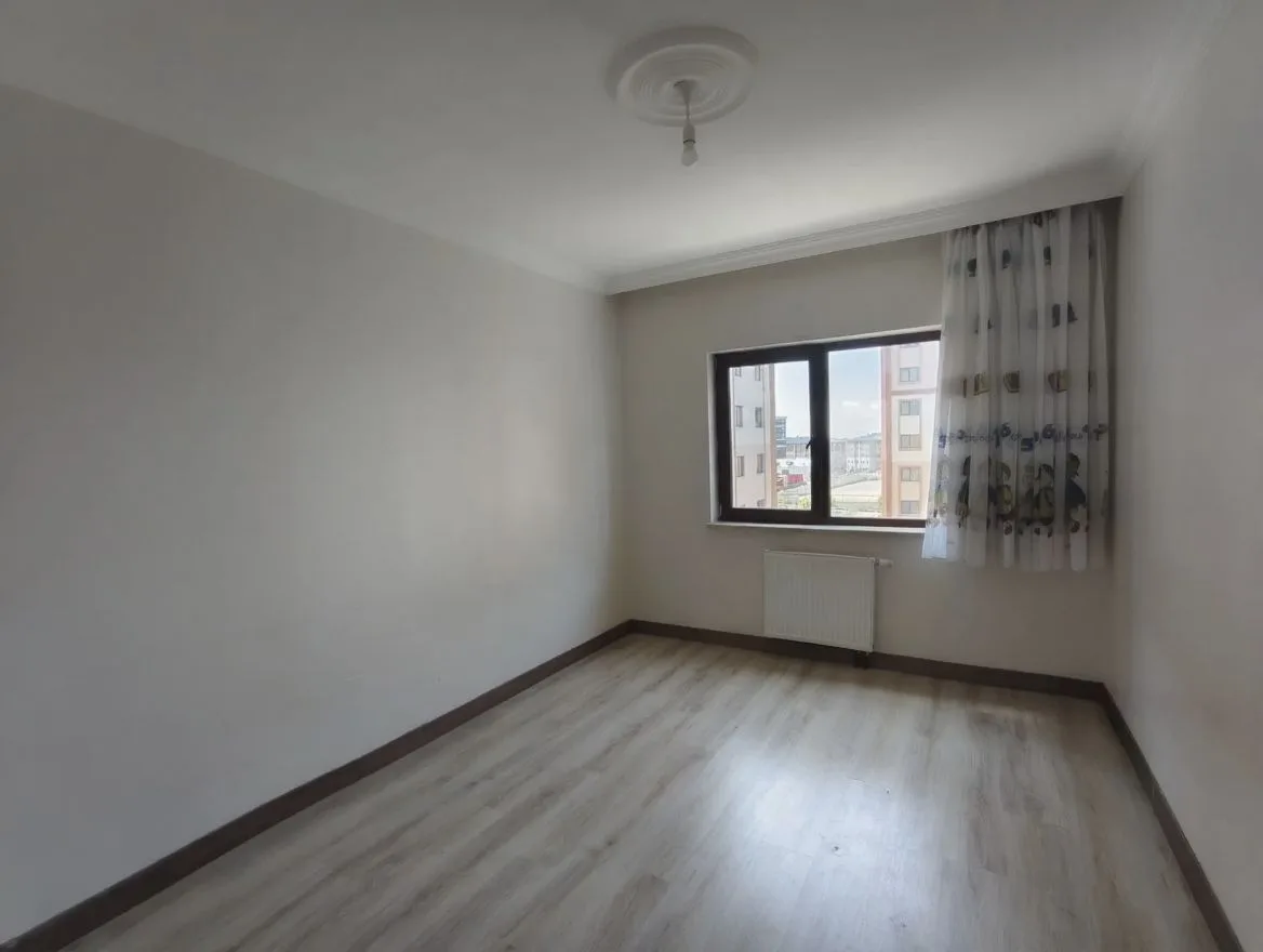 ERZURUM KİRALIK MERKEZİ ISITMALI 3+1 DAİRE | 115M² PALANDÖKEN - Fotoğraf 10