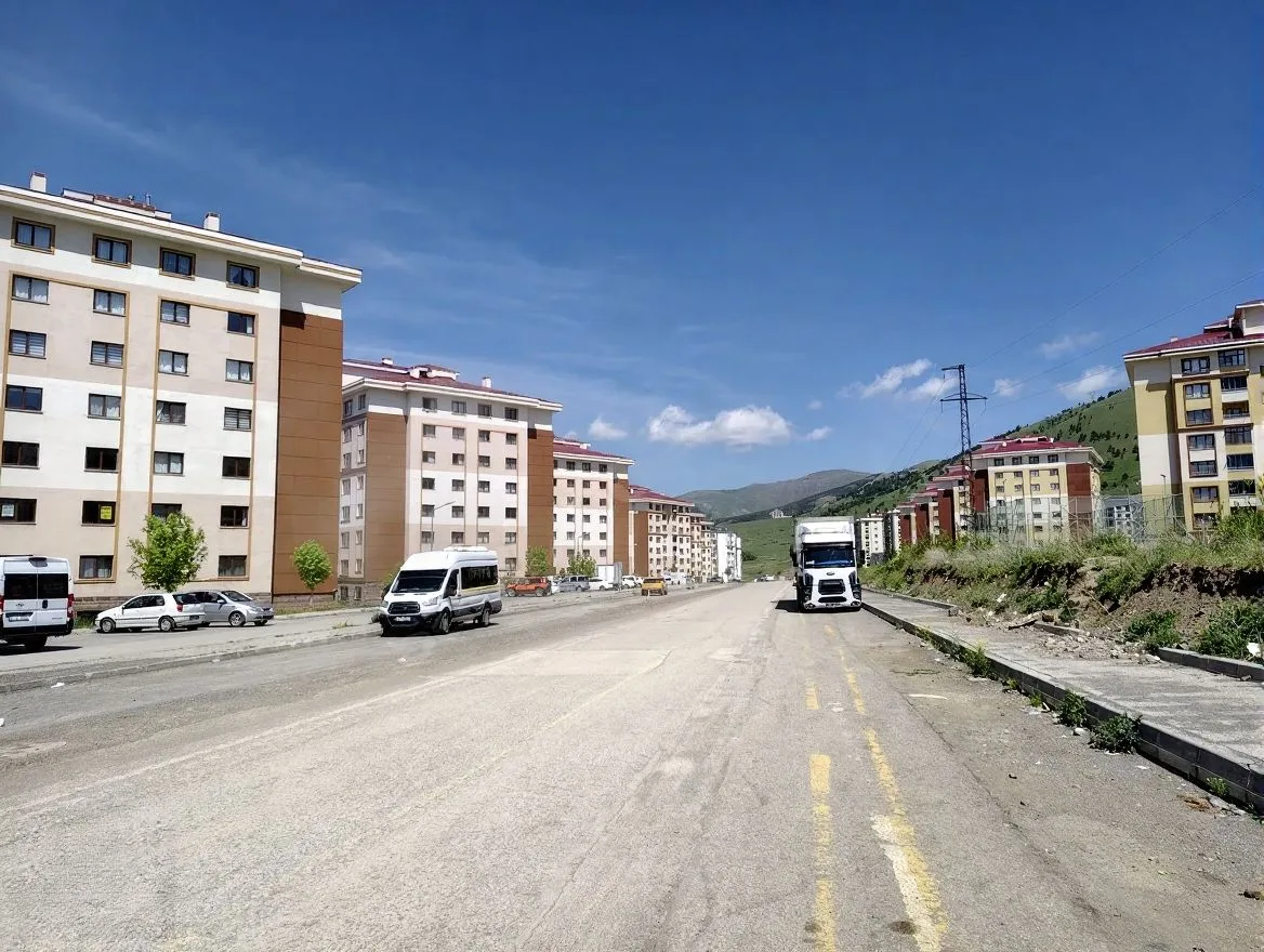 ERZURUM KİRALIK MERKEZİ ISITMALI 3+1 DAİRE | 115M² PALANDÖKEN - Fotoğraf 21