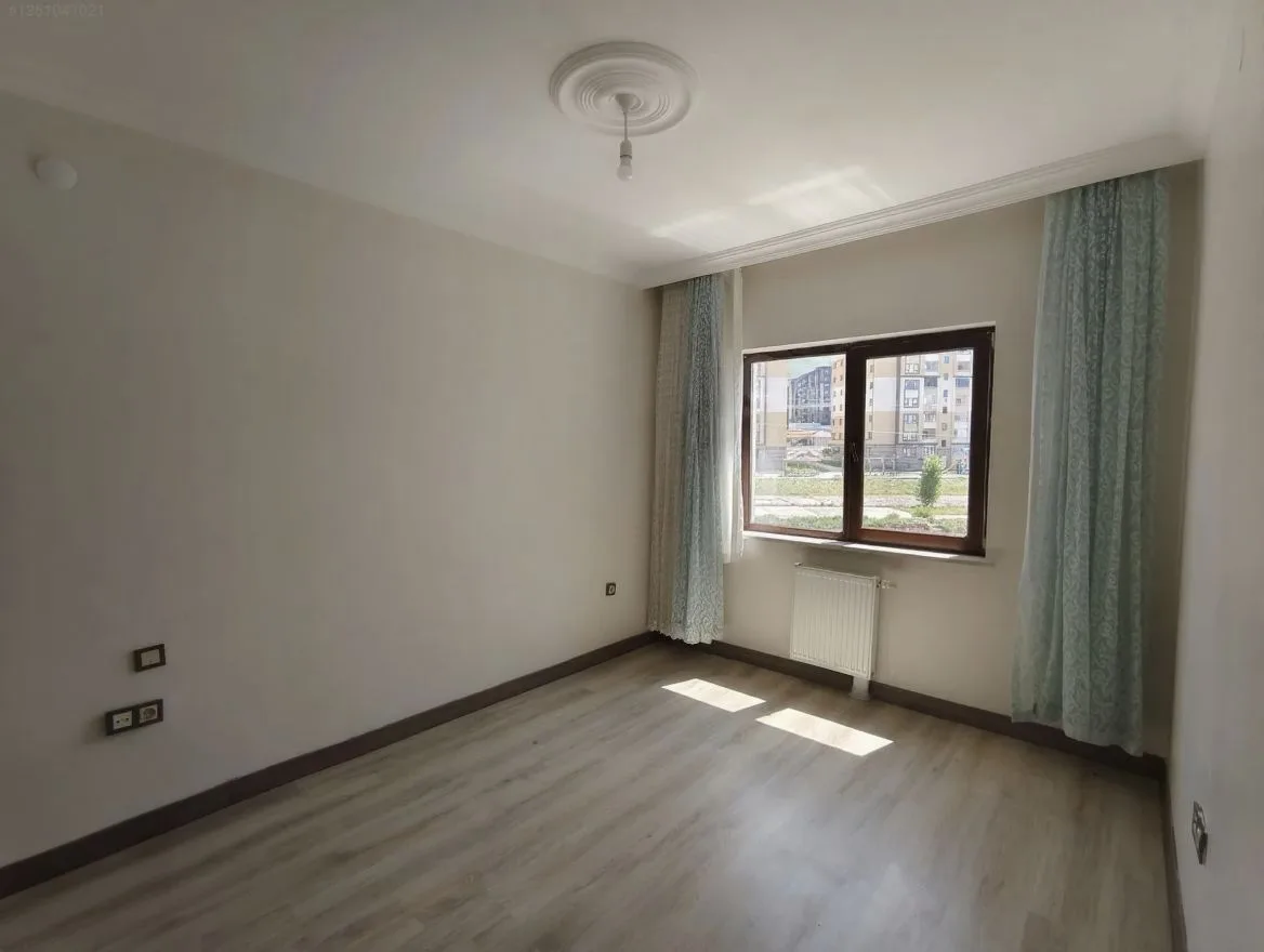 ERZURUM KİRALIK MERKEZİ ISITMALI 3+1 DAİRE | 115M² PALANDÖKEN - Fotoğraf 6