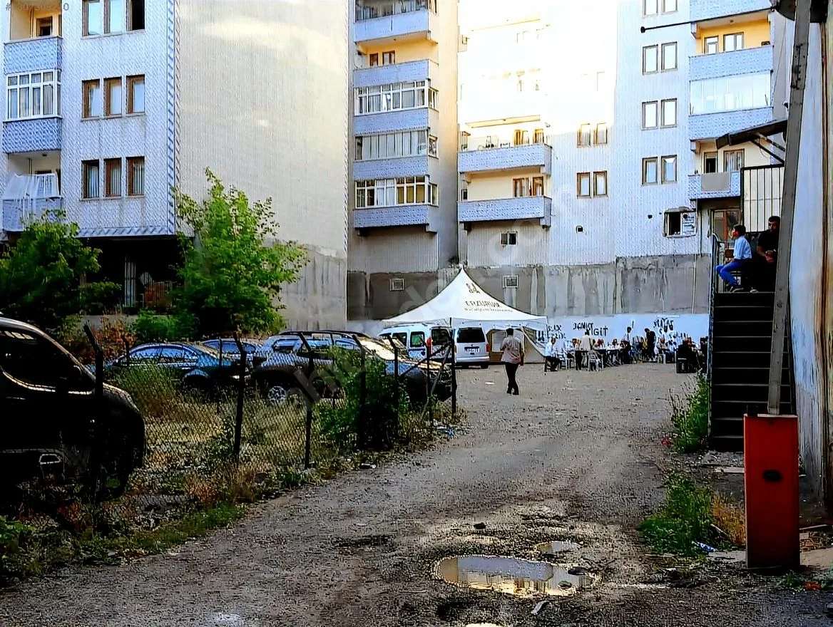 ERZURUM KİRALIK ASANSÖRLÜ 3+1 DAİRE 150M² YAKUTIYE - Fotoğraf 28