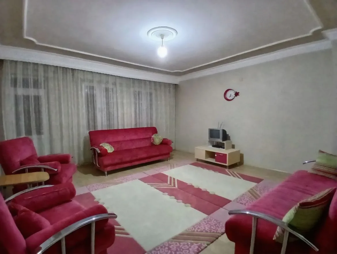 ERZURUM PALANDÖKEN KİRALIK 3+1 DAİRE 150M² MERKEZİ ISITMALI