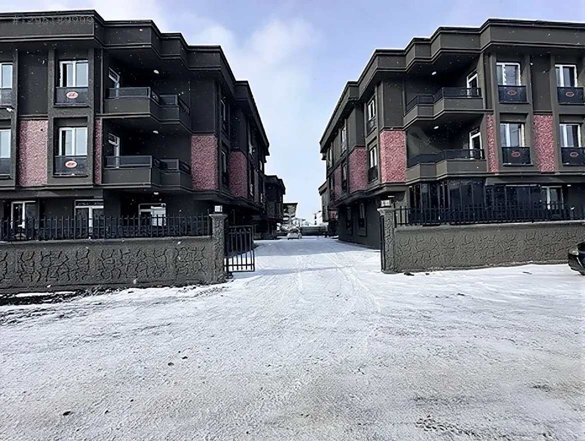 125M² KİRALIK DÜKKAN ERZURUM AZIZIYE SALTUKLU - Fotoğraf 12