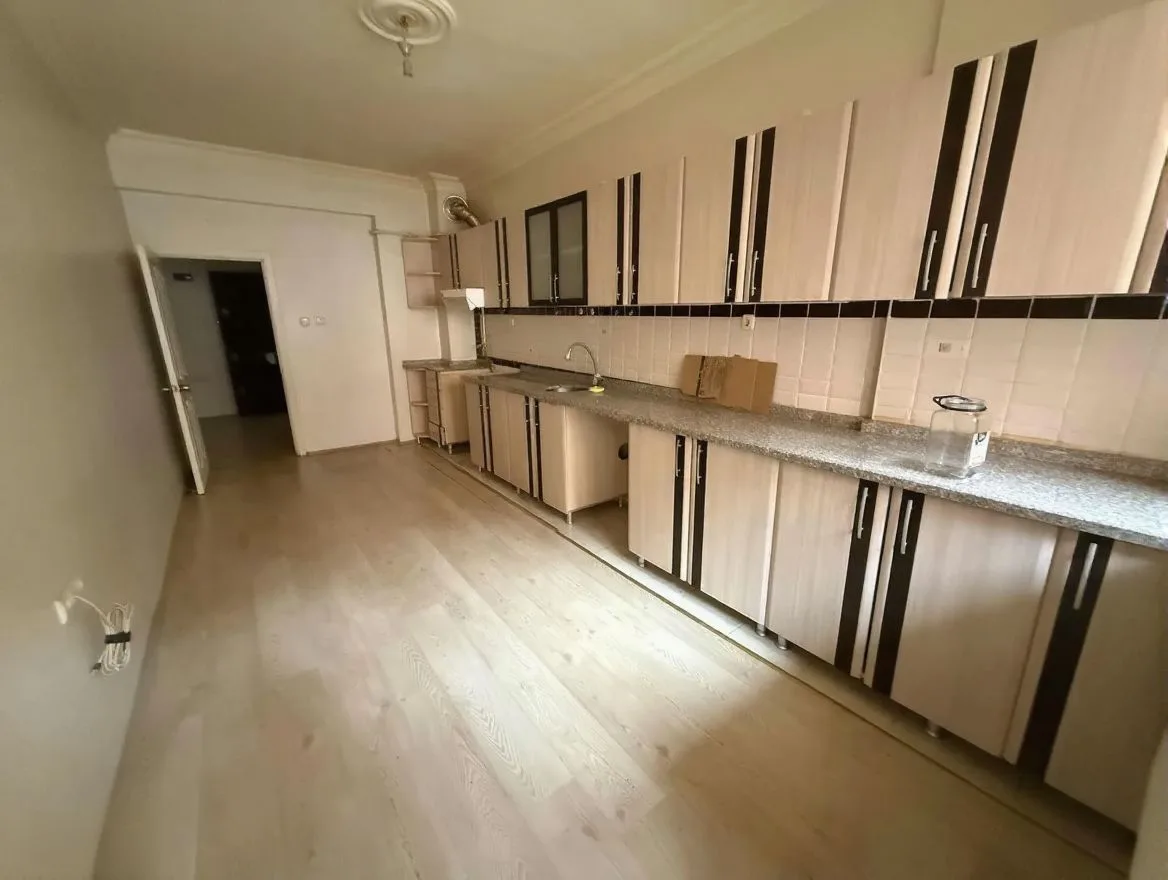 ERZURUM YAKUTIYE KİRALIK 2+1 DAİRE 130M² - Fotoğraf 20