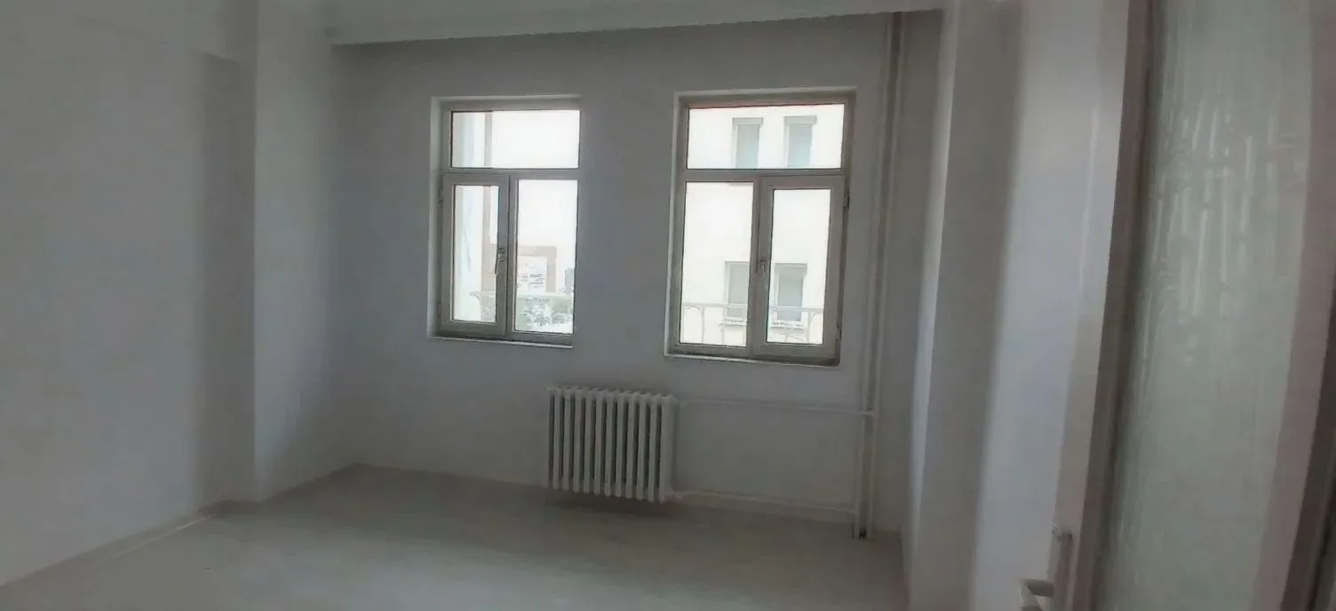 ERZURUM KİRALIK MERKEZİ ISITMALI 3+1 DAİRE | 145M² YAKUTIYE - Fotoğraf 11