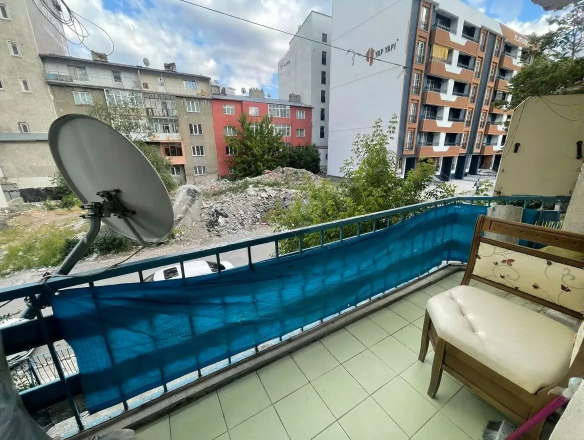 ERZURUM YAKUTIYE KİRALIK 3+1 DAİRE 120M² - 2