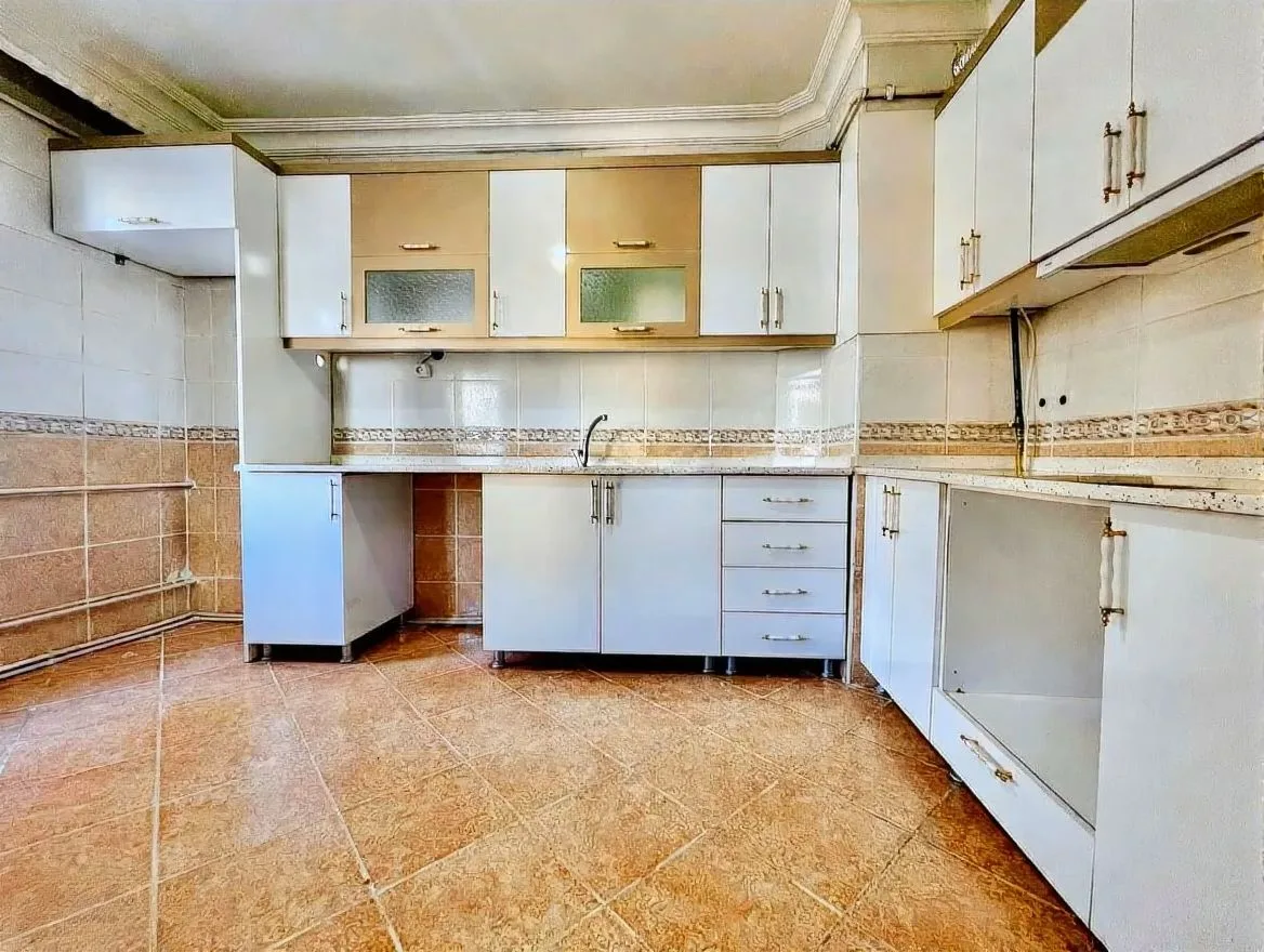 ERZURUM KİRALIK 4+1 DAİRE ARA/6 KAT 160M² YAKUTIYE - 1