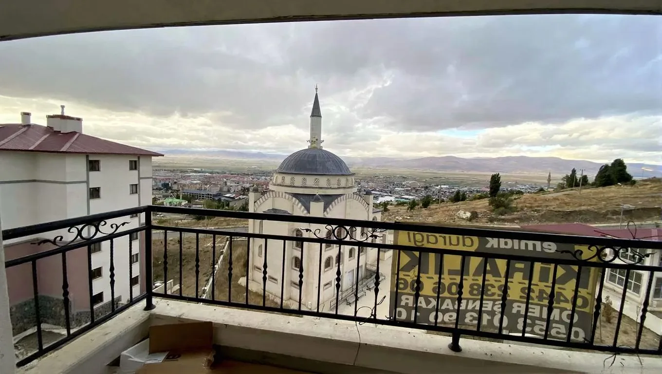 ERZURUM KİRALIK 2+1 DAİRE ARA/5 KAT 93M² YAKUTIYE - 3