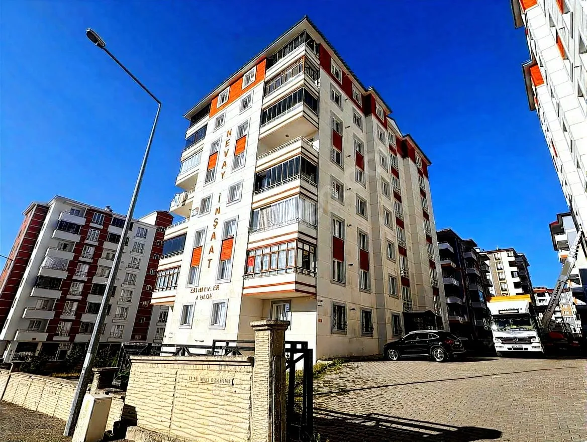ERZURUM KİRALIK 3+1 DAİRE ARA/7 KAT 145M² YAKUTIYE - 1
