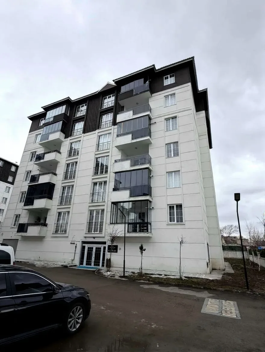 ERZURUM KİRALIK 3+1 DAİRE ARA/5 KAT 150M² YAKUTIYE - 2