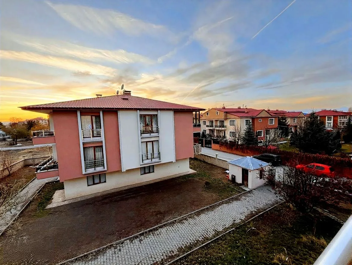 ERZURUM KİRALIK 3+1 DAİRE ÇATI KATI KAT 140M² AZIZIYE - Fotoğraf 26