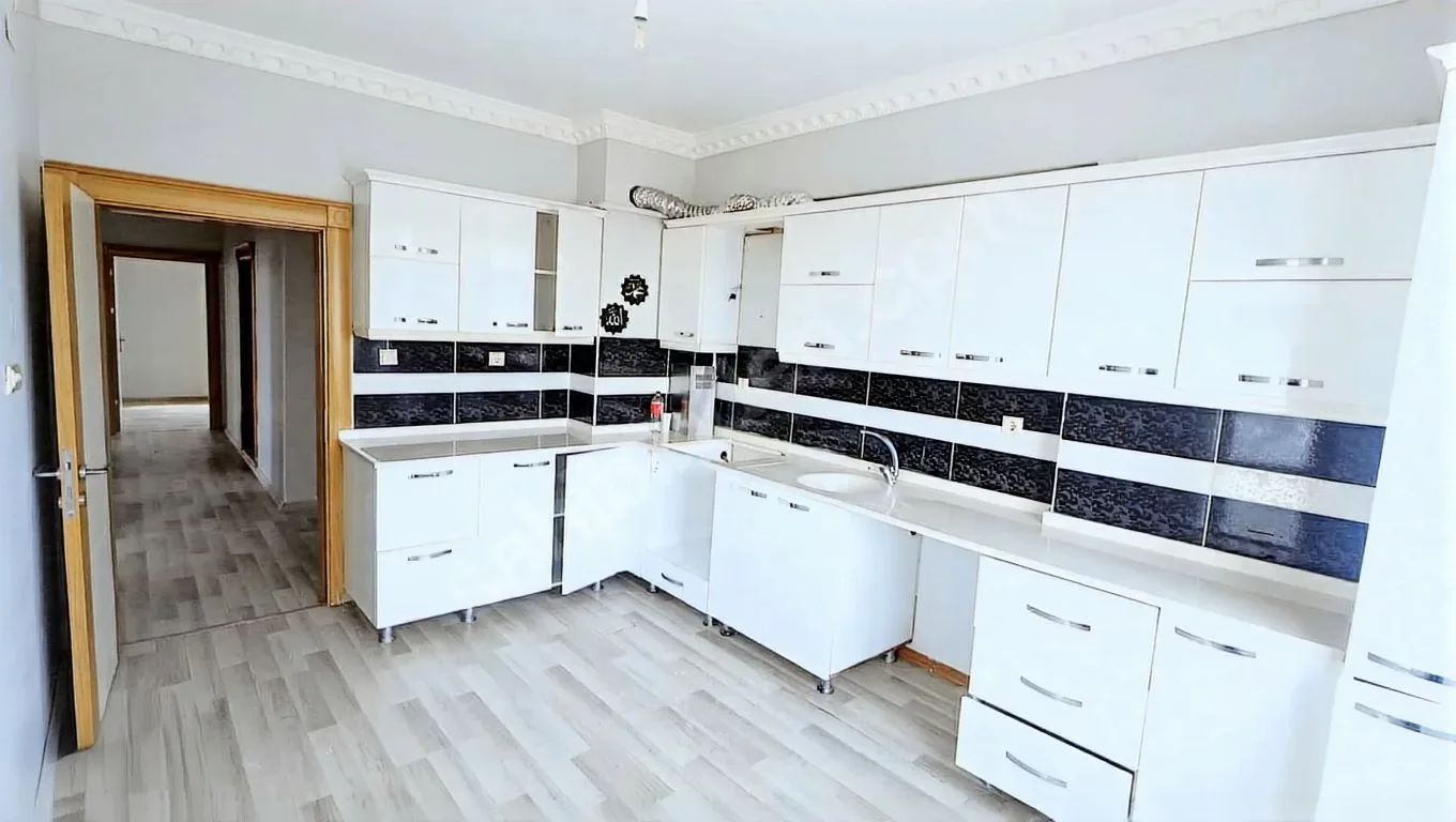 ERZURUM AZIZIYE KİRALIK 3+1 DAİRE SALTUKLU 150M² - 1