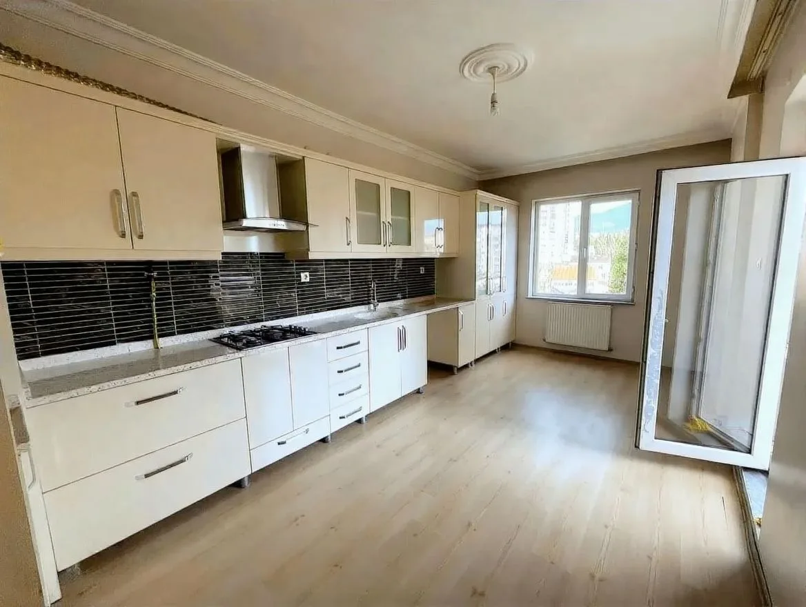 ERZURUM KİRALIK 3+1 DAİRE ARA/5 KAT 150M² YAKUTIYE - Fotoğraf 15