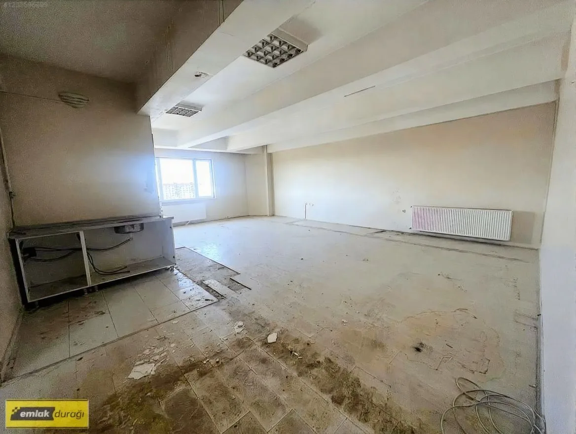 ERZURUM YAKUTIYE ÖMER NASUHI BILMEN MH. KİRALIK DÜKKAN 200M² - 2