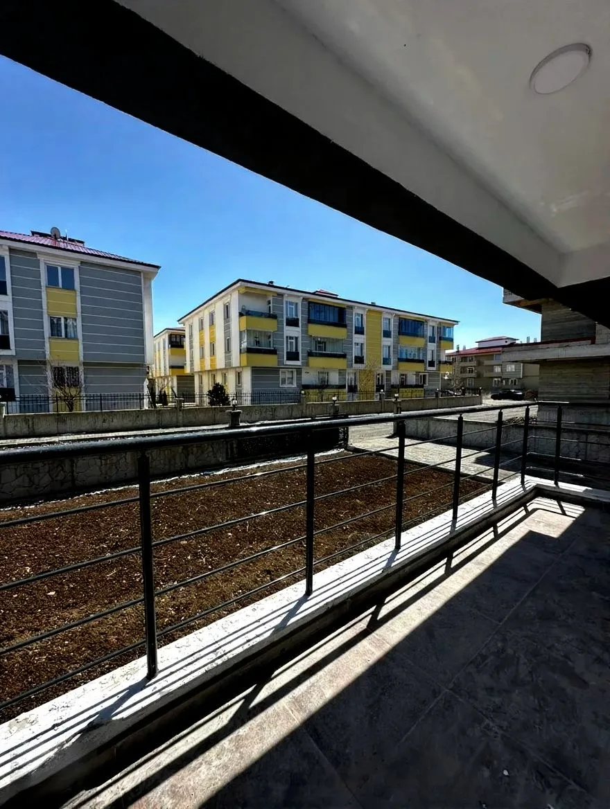 ERZURUM AZIZIYE KİRALIK 2+1 DAİRE 70M² SIFIR - Fotoğraf 12