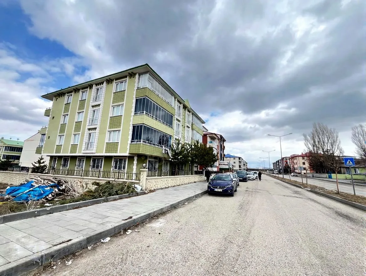 ERZURUM SATILIK 3+1 DAİRE 120M² AZIZIYE ÇATI KATI - Fotoğraf 30