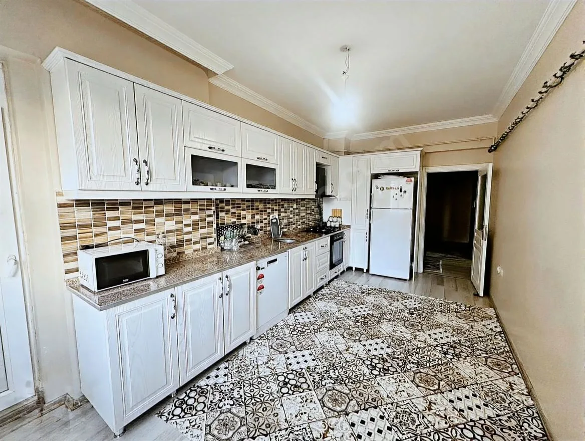 150M² ERZURUM SATILIK 3+1 DAİRE YAKUTIYE MERKEZİ ISITMALI - 1