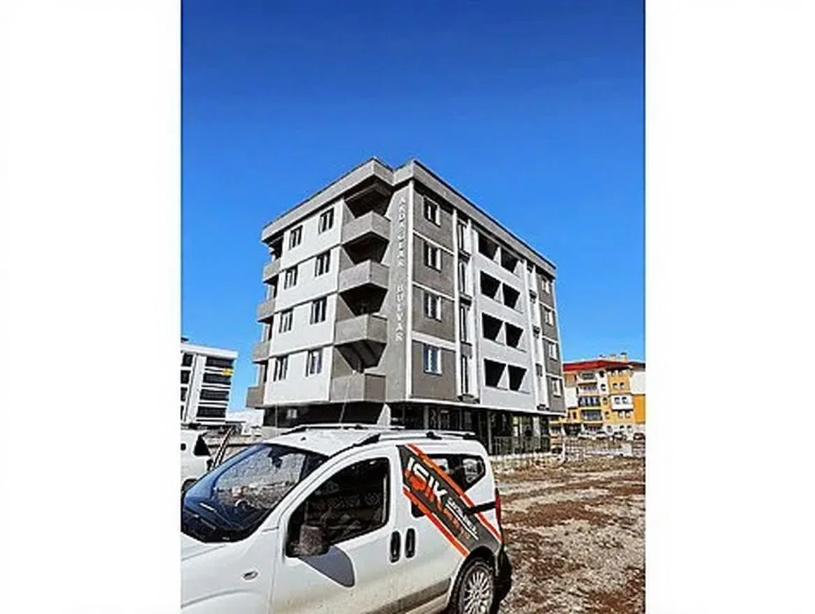 ERZURUM AZIZIYE SATILIK 2+1 DAİRE ★ 80M² SIFIR - 1