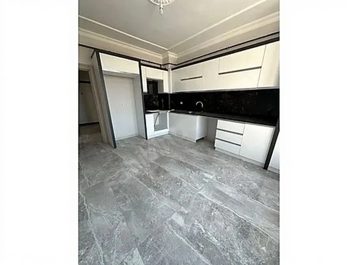 3+1 SATILIK DAİRE ERZURUM/AZIZIYE 135M² ARA/2 - 1