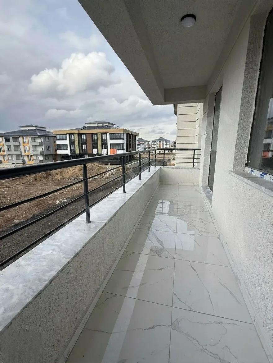 ERZURUM SATILIK 2+1 DAİRE ARA/3 KAT 65M² AZIZIYE - 5