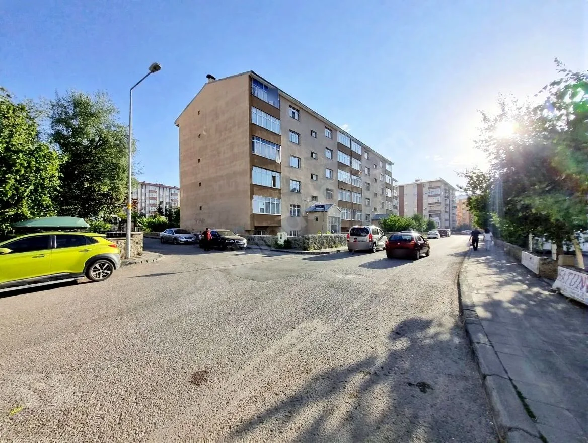 ERZURUM PALANDÖKEN SATILIK 3+1 DAİRE 145M² SİTE İÇİ - Fotoğraf 13