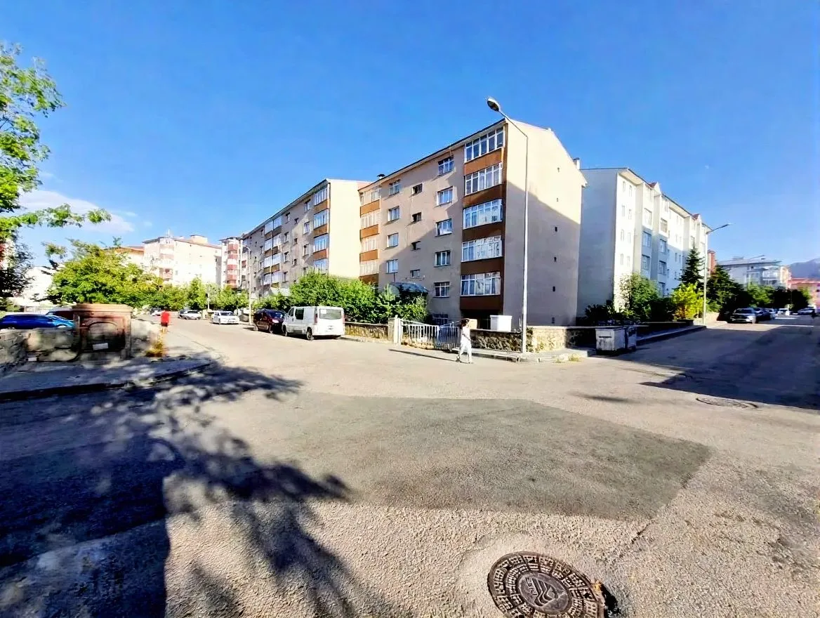 ERZURUM PALANDÖKEN SATILIK 3+1 DAİRE 145M² SİTE İÇİ - Fotoğraf 19