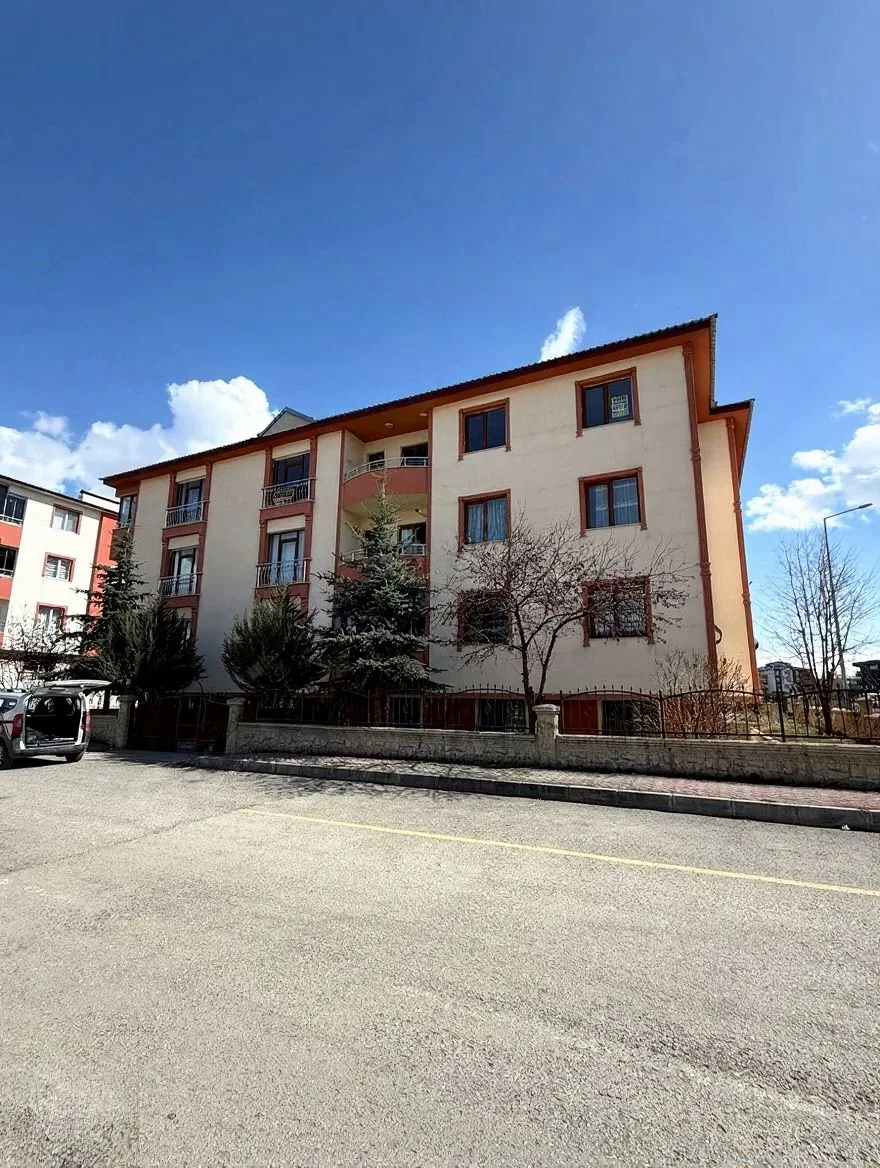 ERZURUM AZIZIYE SATILIK 3+1 DAİRE 145M² - Erzurum / Aziziye / Selçuklu Mh. Daire