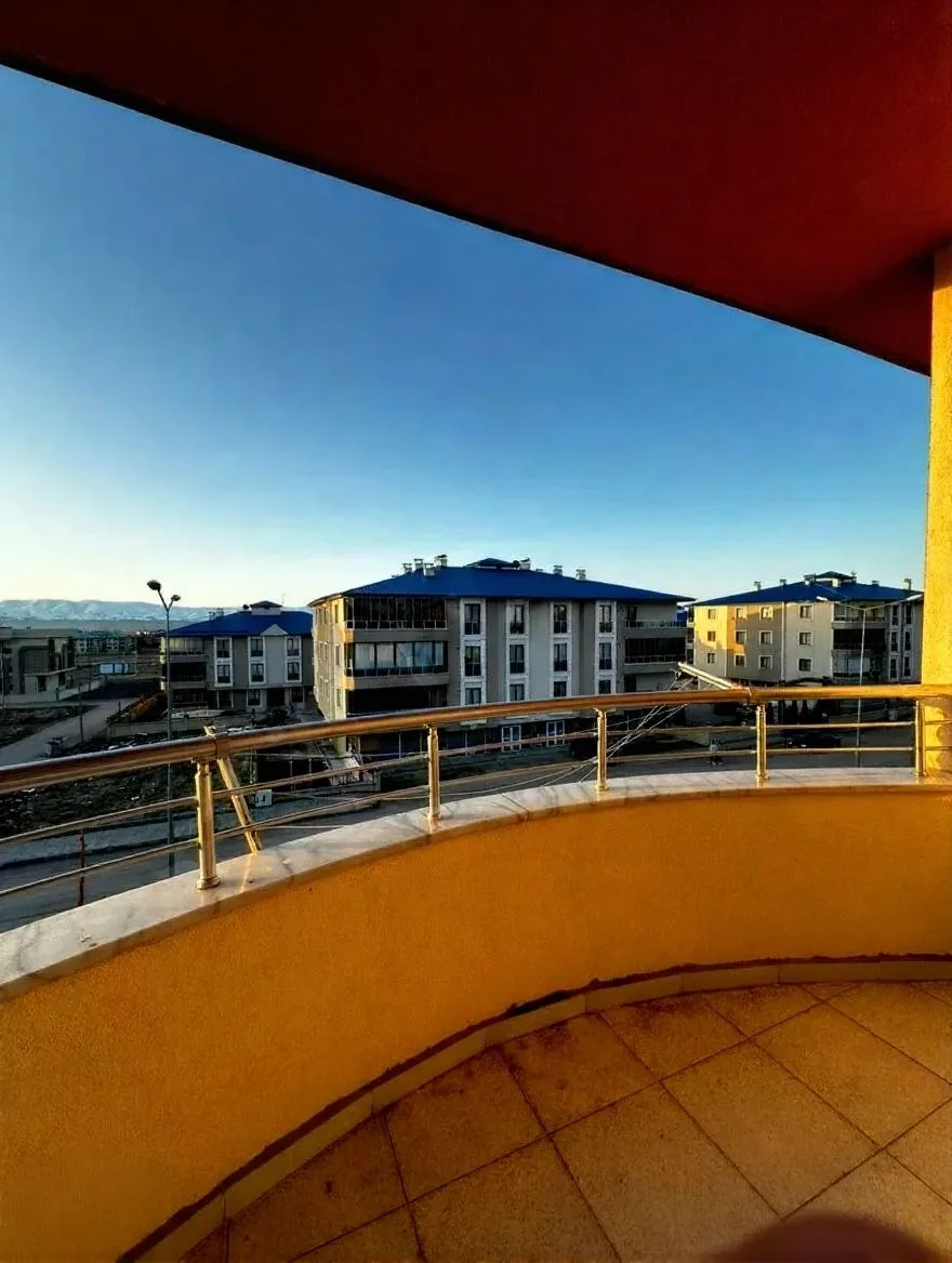 ERZURUM AZIZIYE SATILIK 3+1 DAİRE 145M² - Fotoğraf 13