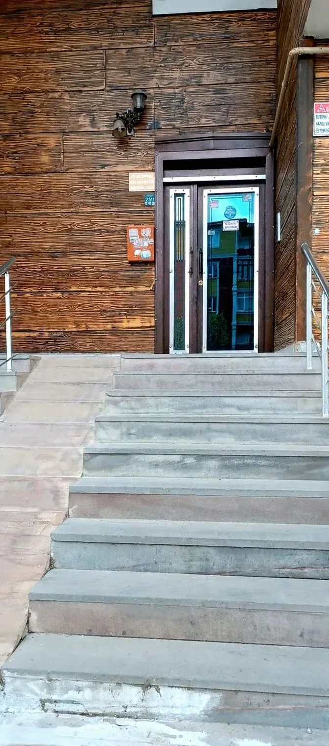 ERZURUM YAKUTIYE SATILIK 2+1 DAİRE ★ 90M² MERKEZİ ISITMALI - Fotoğraf 3