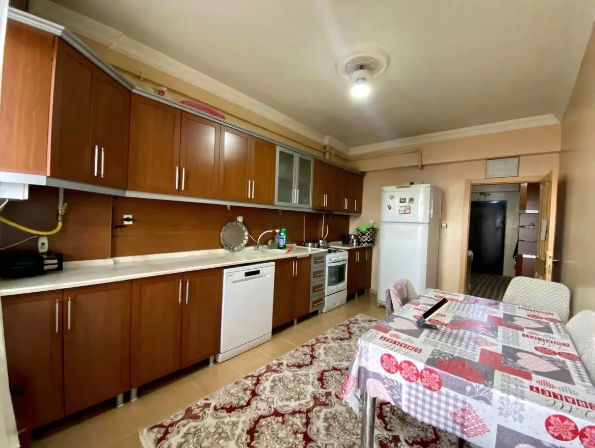 ERZURUM SATILIK 3+1 DAİRE ARA/5 KAT 145M² YAKUTIYE - Fotoğraf 2