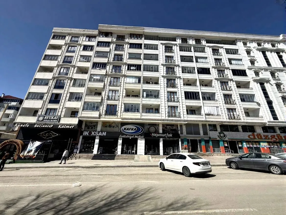 ERZURUM SATILIK MERKEZİ ISITMALI 3+1 DAİRE | 145M² YAKUTIYE - Fotoğraf 2